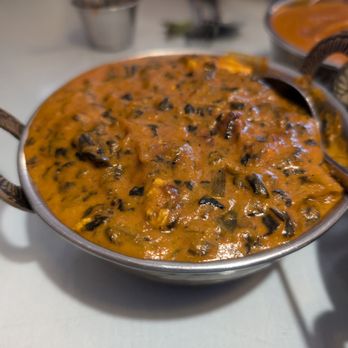 Everest Himalayan Cuisine - Palak Paneer Curry - Himalayan/Nepalese Near Me - Encinitas, California