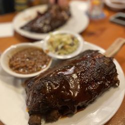 Putter Room Bar and Restaurant - 1/2 rack Baby back Ribs