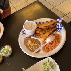 Taqueria Moctezuma - Tacos de birria