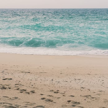 Puka Beach - Beaches Near Me - Malay, AKL