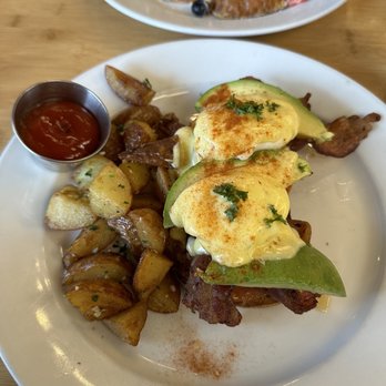 Bloom - American Near Me - Santa Clara, California