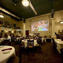 DiCicco's - Main dining area