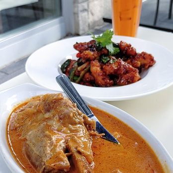 Twin Fish - South Thai Lamb Curry, Thai Chilli Chicken and Thai Iced Tea - Thai Near Me - Mississauga, Ontario Twin Fish - South Thai Lamb Curry, Thai Chilli Chicken and Thai Iced Tea - Thai Near Me - Mississauga, Ontario