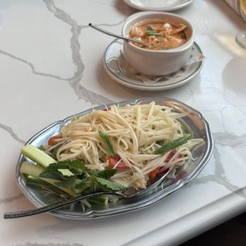 Flore Cafe - Thai Near Me - Tysons, Virginia