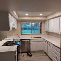 Coco's Granite - New quartz countertop. Beautiful.