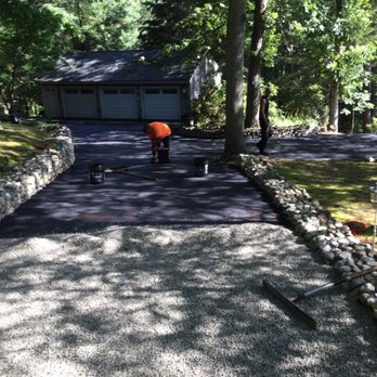 Bay State Paving - TAR & gravel driveway installation - General Contractors Near Me - Braintree, Massachusetts