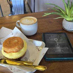 #breakfastandabook