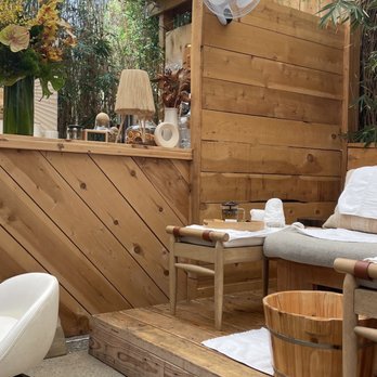 Den Mother Wellness - Massage Therapy Near Me - Venice, California Den Mother Wellness - Massage Therapy Near Me - Venice, California