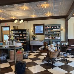 Sawyer's - Inside