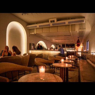 Bar 1912 by null