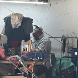 Vic's Lawnmower & Small Engine Repair