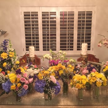 A Love's in Bloom - We brought them back afterwards ! - Florists Near Me