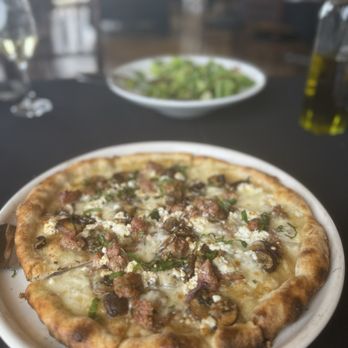 Acquaviva Winery - Wineries Near Me - Maple Park, Illinois