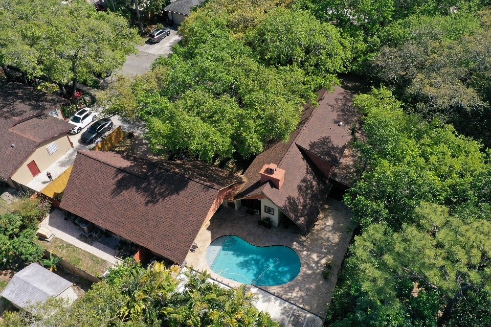 Slide of Nast Roofing