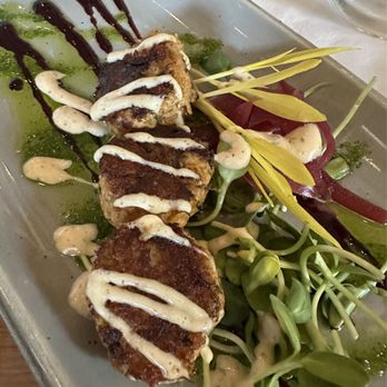 Blue Moon Bistro - Crabcakes - New American Near Me - Beaufort, North Carolina Blue Moon Bistro - Crabcakes - New American Near Me - Beaufort, North Carolina