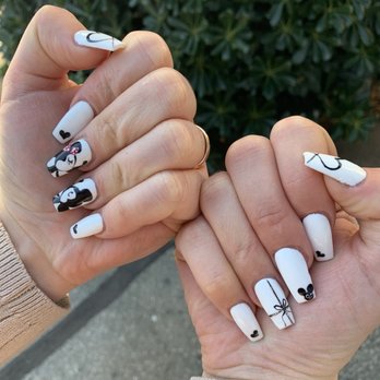 Hawaii Nails - My birthday nails for disney land she drew for me - Nail Salons Near Me - Canoga Park, California