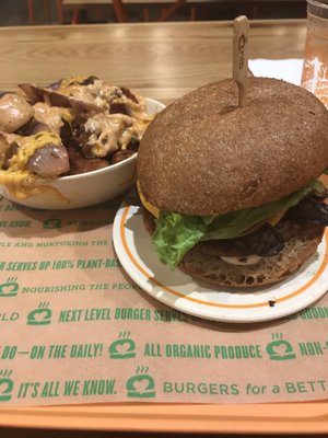 Next Level Burger Roosevelt by null