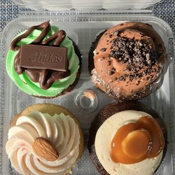 Superb Cupcake - Cupcakes of the Day!