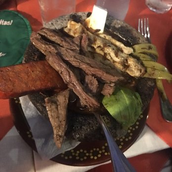La Destilería - Chicken and steak molcajete - Mexican Near Me - Cancún, ROO La Destilería - Chicken and steak molcajete - Mexican Near Me - Cancún, ROO