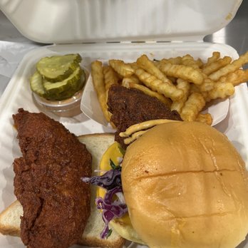 Dave's Hot Chicken - Dave's #3 1 Tender & 1 Slider w/ Fries - Sandwiches Near Me - Brooklyn, New York