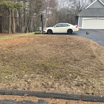 TruGreen Lawn Care - Dead grass / bare spot from True Green. They applied fertilizer to dormant grass in July 27th in the middle of a drought. - Tree Services Near Me - Windsor, Connecticut TruGreen Lawn Care - Dead grass / bare spot from True Green. They applied fertilizer to dormant grass in July 27th in the middle of a drought. - Tree Services Near Me - Windsor, Connecticut