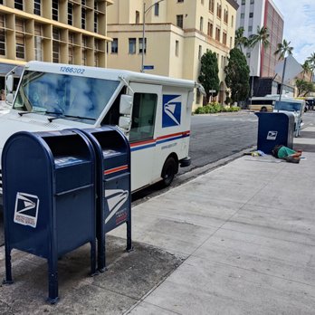 US Post Office - There's a homeless guy in front of one of the mail boxes - Post Offices Near Me - Honolulu, Hawaii US Post Office - There's a homeless guy in front of one of the mail boxes - Post Offices Near Me - Honolulu, Hawaii