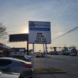 Children's Hospital of the Kng's Dghtrs Thrft Strs - Store sign asking for workers.
