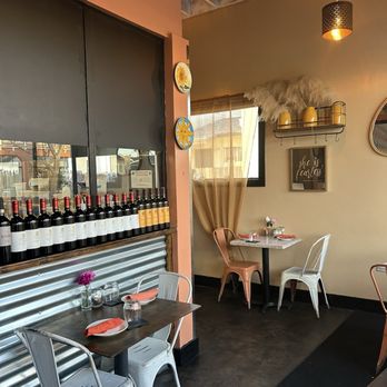Carbon Angela’s Kitchen - Dining room - Italian Near Me - San Diego, California Carbon Angela’s Kitchen - Dining room - Italian Near Me - San Diego, California
