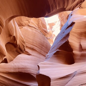Taadidiin Tours - Beautiful light. - Walking Tours Near Me - Page, Arizona Taadidiin Tours - Beautiful light. - Walking Tours Near Me - Page, Arizona