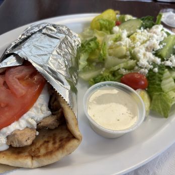 Hillside Grill - Gyro - Greek Near Me - Northborough, Massachusetts
