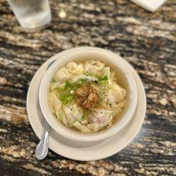 Grand Bistro - Pork and shrimp wonton soup