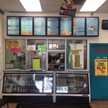 Shrimp House - Dining area - Chicken Wings Near Me - Calumet Park, Illinois
