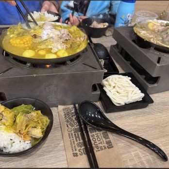 Boiling Point - Curry Milk Hotpot and Beef Hotpot - Comfort Food Near Me - Garden Grove, California