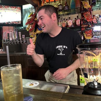 Louie B's - Dive Bars Near Me - Santa Maria, California