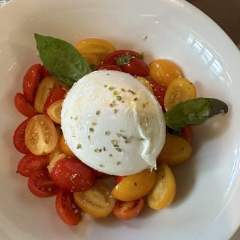 Dopolavoro La Foce - Caprese- Gold and red tomato, buffalo mozzarella, basil and oregano - Bars Near Me - Pienza, SI