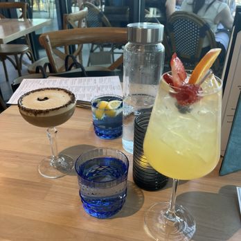 Windy City Social - White sangria and espresso martini - Pizza Near Me - Munster, Indiana Windy City Social - White sangria and espresso martini - Pizza Near Me - Munster, Indiana