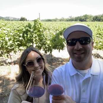 BACA Wines - Wine Tasting Room Near Me - Healdsburg, California