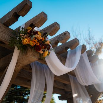 Juniper & Honey Floral Designs - Floral Designers Near Me - Denver, Colorado