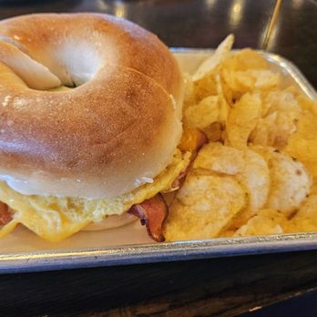 Euforia Cafe - Cafes Near Me - Waukegan, Illinois
