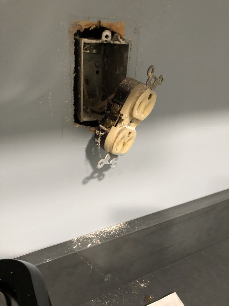 Slide of Bates R and R Home Improvement