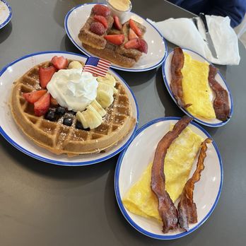 Eggs Up Grill - Red, White & Blue Waffle & Cinnamon Swirl French Toast - Breakfast & Brunch Near Me - Stroudsburg, Pennsylvania Eggs Up Grill - Red, White & Blue Waffle & Cinnamon Swirl French Toast - Breakfast & Brunch Near Me - Stroudsburg, Pennsylvania