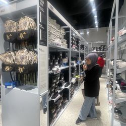 Adidas Outlet