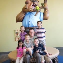 Fun reception area helps relax children from the first moment.