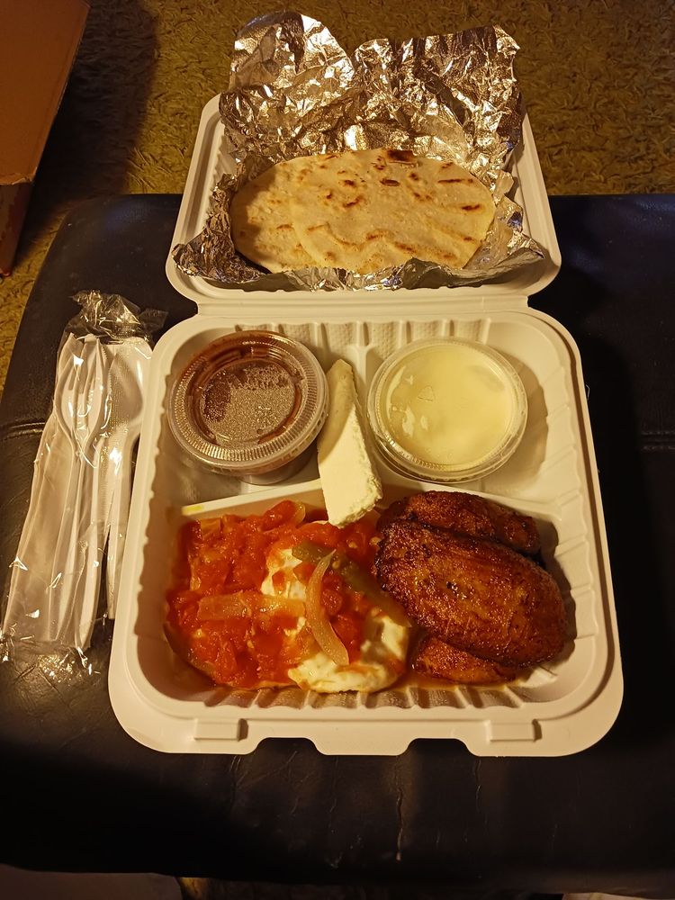 WENDY PUPUSERIA Updated June 2024 12 Photos 11440 Cherry Hill Rd