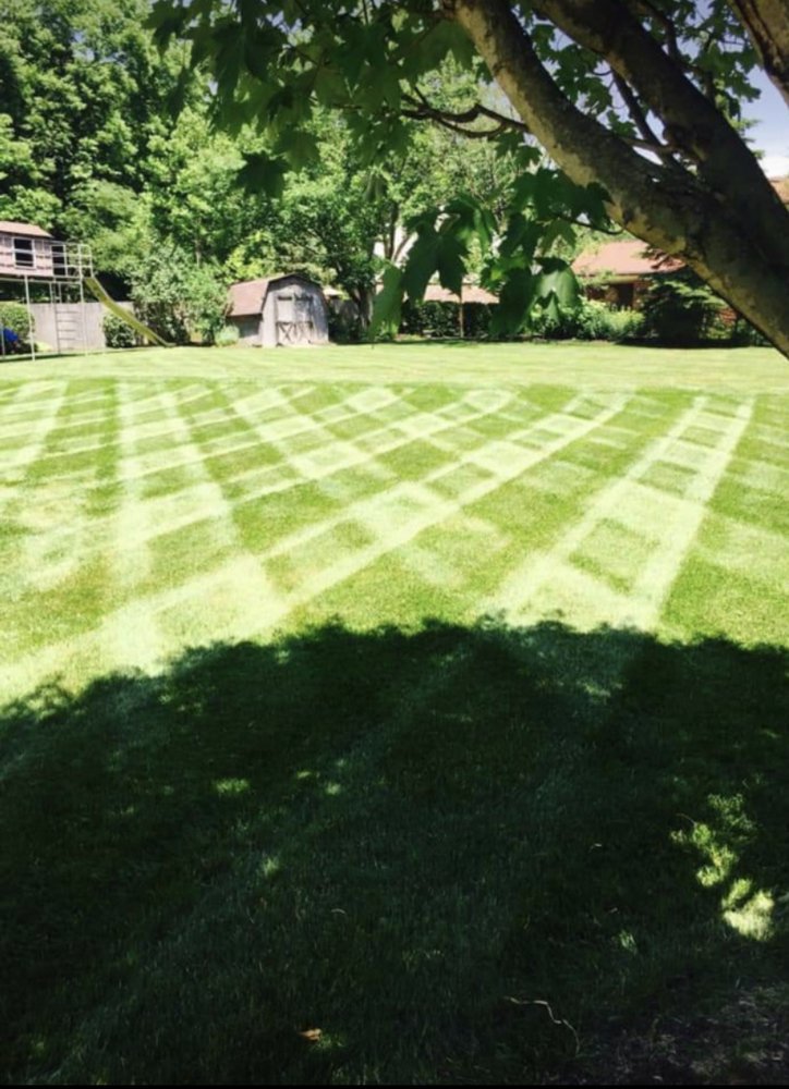 Slide of RC Landscaping & Lawncare