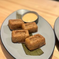 Crocante Restaurant - Alcapurrias - appetizer