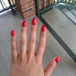 Oval shaped gel/acrylic set...I usually can go 2-2.5 weeks before fill.