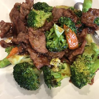 Chef Chen - Fresh Broccoli with beef - Chinese Near Me - Montebello, California Chef Chen - Fresh Broccoli with beef - Chinese Near Me - Montebello, California