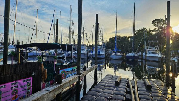 Bayou Joes Marina & Grill by null