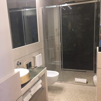 Grand Hotel Minerva - Awesome rainfall shower head - Hotels Near Me - Florence, FI